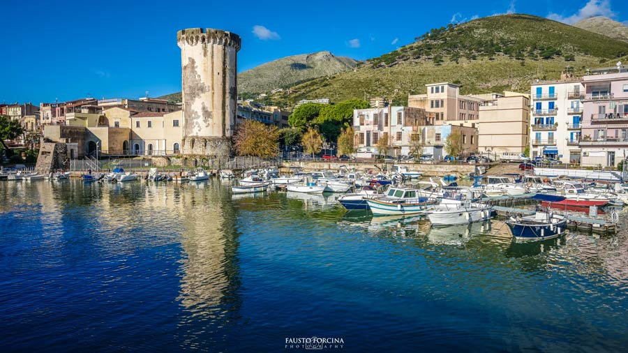Il porto e la torre di Mola, Formia